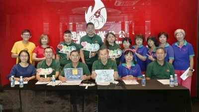 “爱花城”携手罗白服务中心首办圣诞游行 12月14日约定您