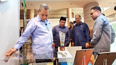 公服迈向智能化已是趋势  阿敏努丁吁公仆与时并进