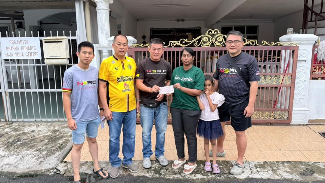 供星洲网:森美兰重机骑士俱乐部将善款移交予火灾灾黎