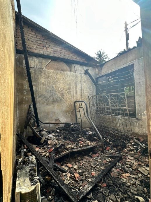 供星洲网:森美兰重机骑士俱乐部将善款移交予火灾灾黎