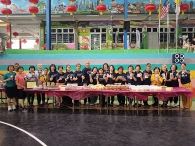 淡边义卖会反应热烈 马华淡边区会为4华小筹募教育基金