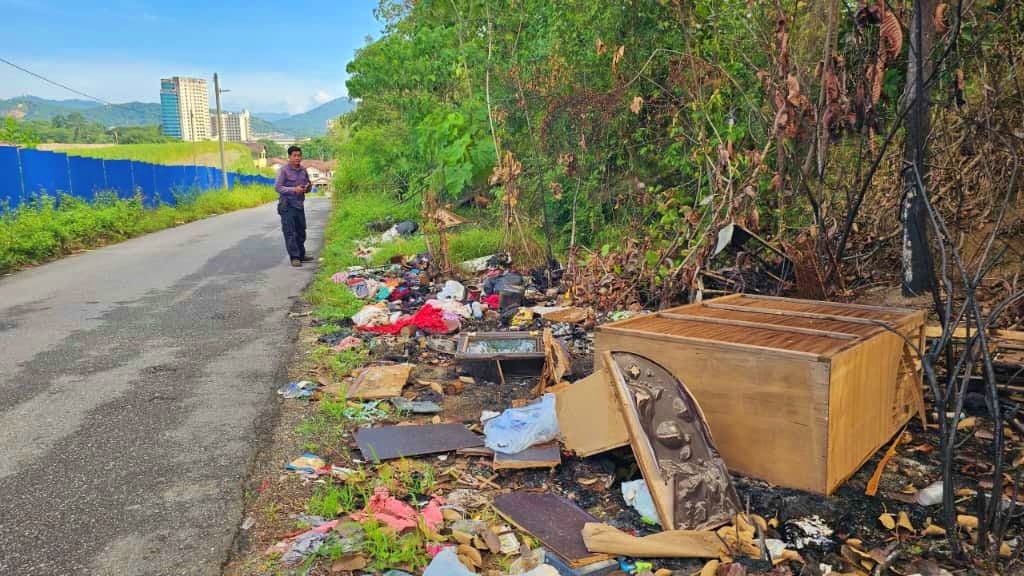供星洲网:芙蓉多处沦为“垃圾黑区” 芙蓉市议员庄雪和:严罚垃圾虫 最高罚10万或监禁5年
