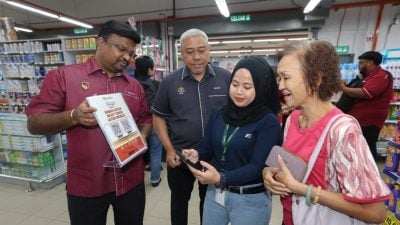 视频 | eCOSS森州全面上轨　郊区杂货店同步启用　威拉班：精准控补贴油流向 外籍人士无法购买