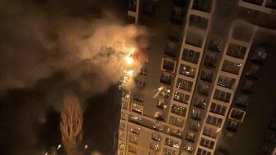 俄军逾百架无人机飞弹深夜狂袭基辅 多栋民宅起火至少5人伤