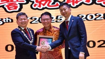 华总新届执委会宣誓就职礼 |  倪可敏：合作共赢  矢成政府和华总桥梁