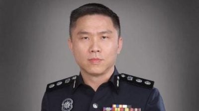 光天化日赤裸潜入公寓偷窃·惯犯遭撞破 伤人抢手机终落网