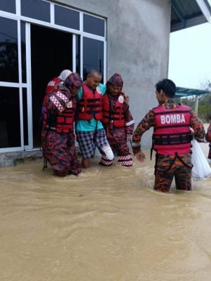 全:已签发/连续豪雨引发水灾,登州6县灾民人数逼近3000人
