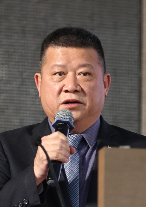 关丹站“爱华教”演出成功，首首经典名曲、热舞表演扣人心弦。