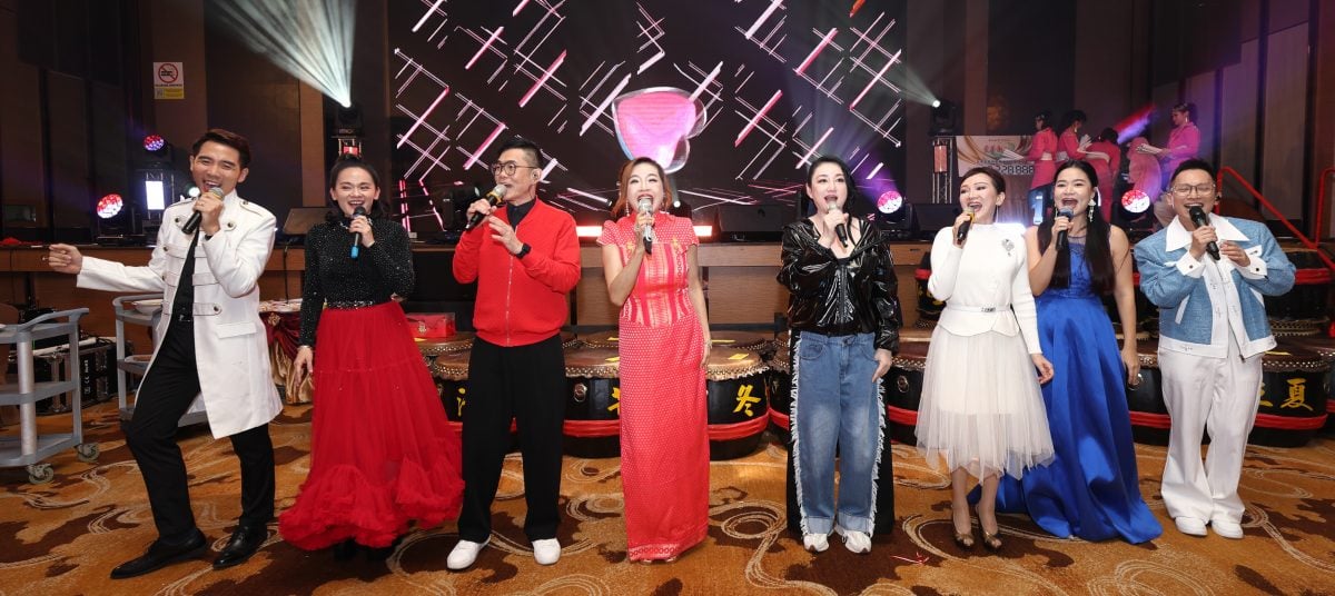 关丹站“爱华教”演出成功，首首经典名曲、热舞表演扣人心弦。