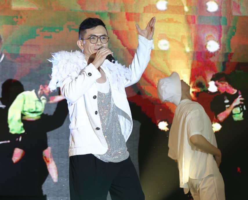 关丹站爱华教义演大获成功 经典名曲热舞扣人心弦