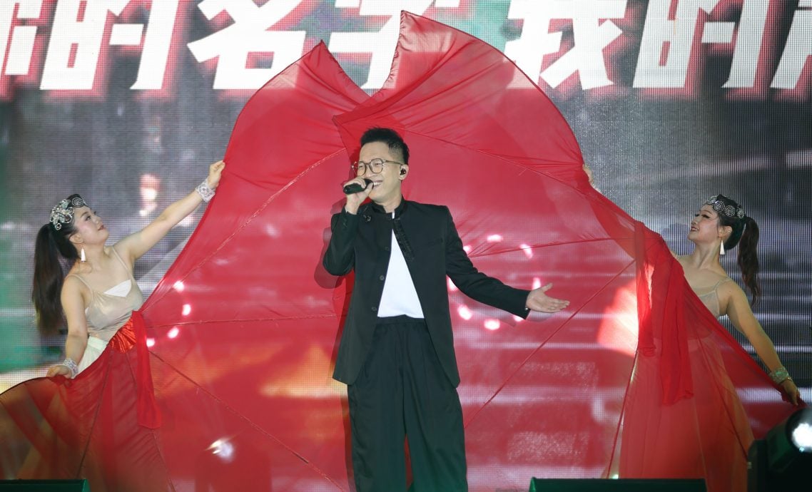 关丹站爱华教义演大获成功 经典名曲热舞扣人心弦