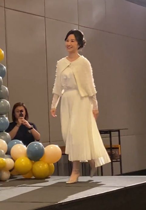 关咏荷兑现20年之约　与粉丝重逢泛泪光