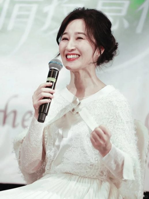 关咏荷兑现20年之约　与粉丝重逢泛泪光