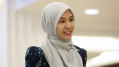 阿米鲁丁荐努鲁任雪大臣   分析员：可能性不大