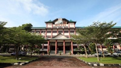 南方大学学院50年庆〡学校原本不叫“南方” 云时进道出历史真相