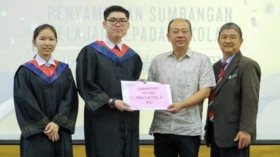 南华华中毕业礼 336学生高唱骊歌