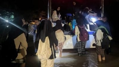 暴雨引发洪灾  玻国中107名SPM考生紧急换考场