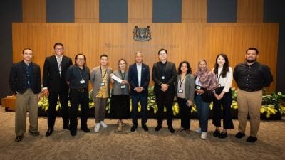 “结了又离了，但还住同房” 狮城外长妙喻新柔关系