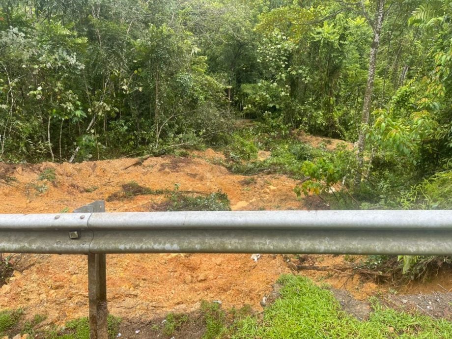 双溪布亚路山崩 紧急封2.1公里马路