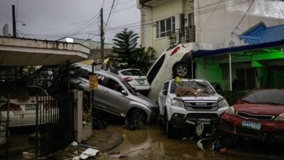 视频 | 台风海鸥袭菲39死  宿雾成泽国  车辆与货柜被洪水冲走