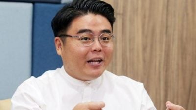 吴家良：不应区分公私立 社青团促豁免私立一等生学贷