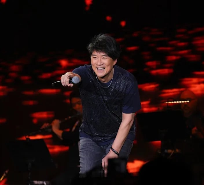 周华健悲痛悼念好友屠颖 高雄开唱背景画面超催泪