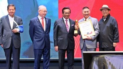 全球华人经济和科技峰会 | 魏家祥：AI绿科重塑亚洲经济   “华人影响力扩大”