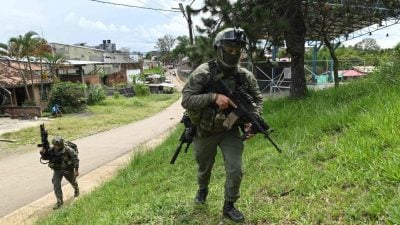 哥伦比亚肃毒空袭游击队 造成7名未成年人死亡