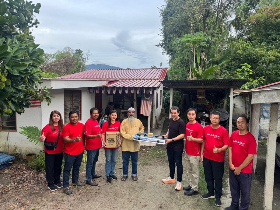 哮喘患者屋顶漏水无力自修 张哲敏联手圣佛庙捐1万助修屋