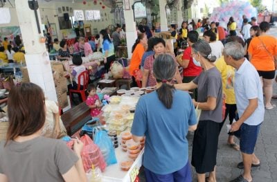 嘉年华筹获4万5000助同汉 情义相挺重建校舍