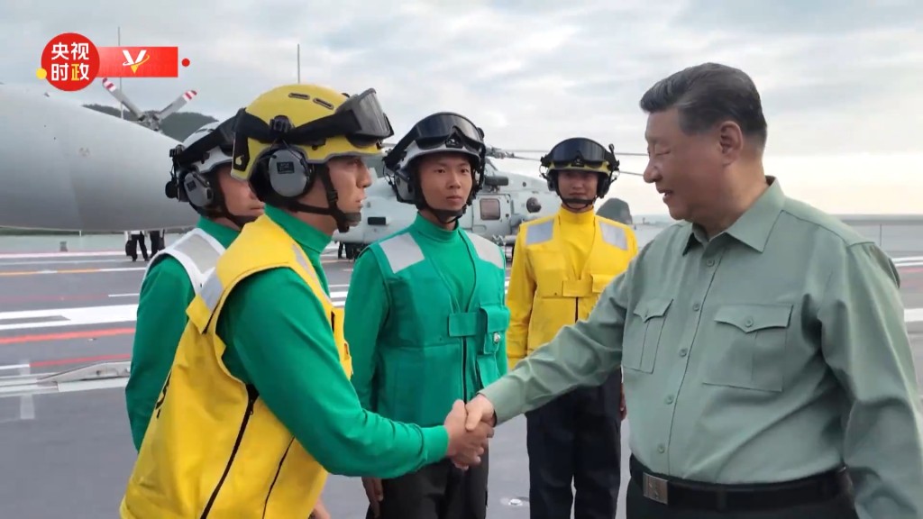 坐看云起)中国新航母福建舰服役  慑台独护海权抗衡美 