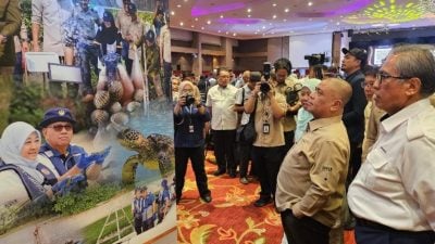 大臣：霹雳河水泛“蓝” 明汇报调查报告