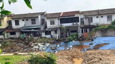 租化粪池违法施工酿土崩 7屋围墙塌 商人罚2.5万