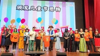 高祥威：科技更新速度快  AI浪潮对教学带来挑战