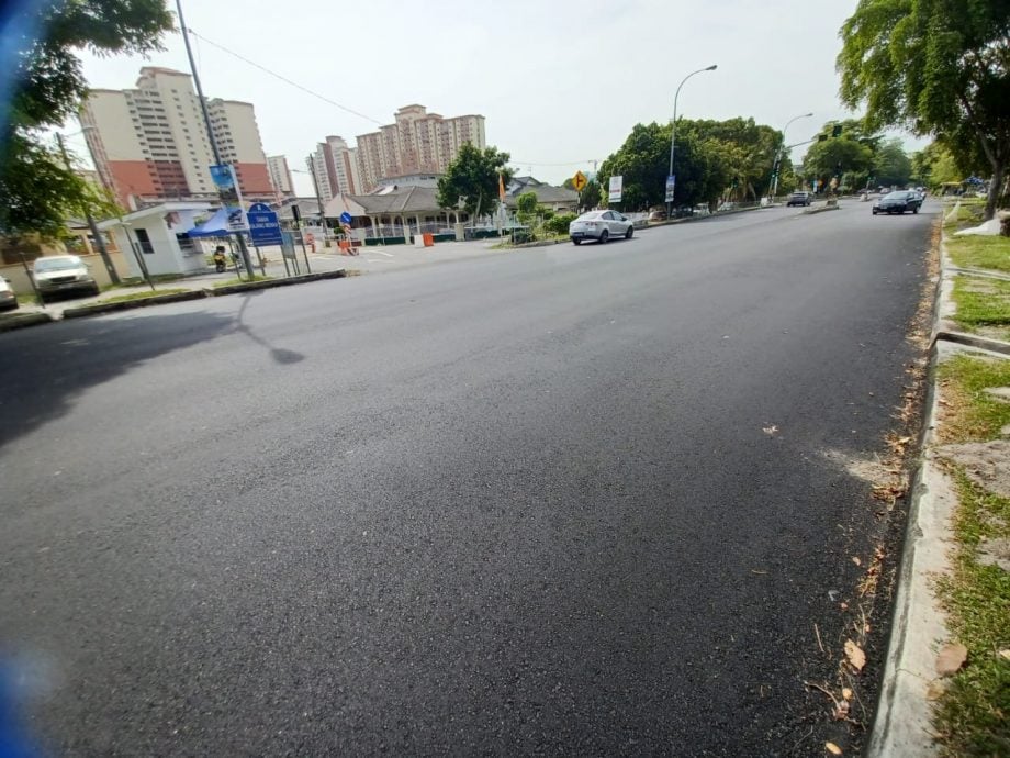 大都会/加影布特拉花园路,部分万宜新镇第7区7/1路重铺/4图