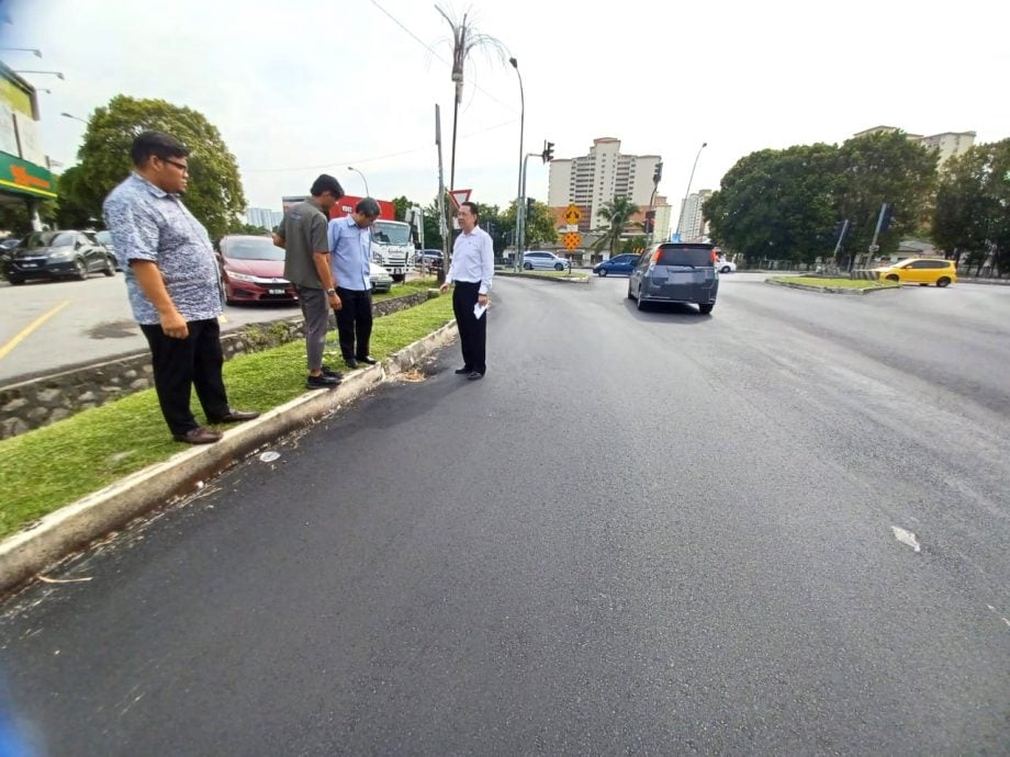 大都会/加影布特拉花园路,部分万宜新镇第7区7/1路重铺/4图