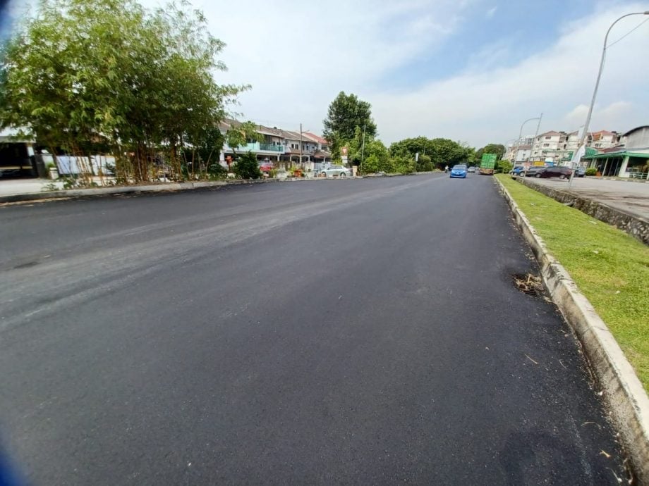 大都会/加影布特拉花园路,部分万宜新镇第7区7/1路重铺/4图