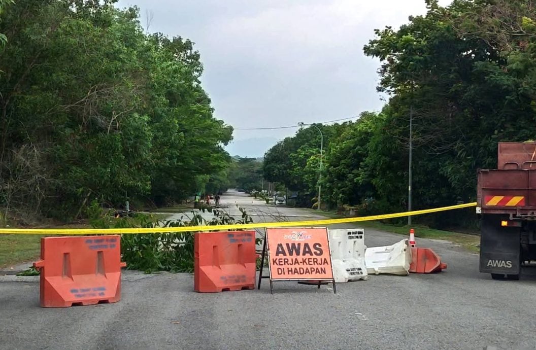 大都会/士毛月打昔科舒玛城中学旁道路崩塌,今起封路抢修7天