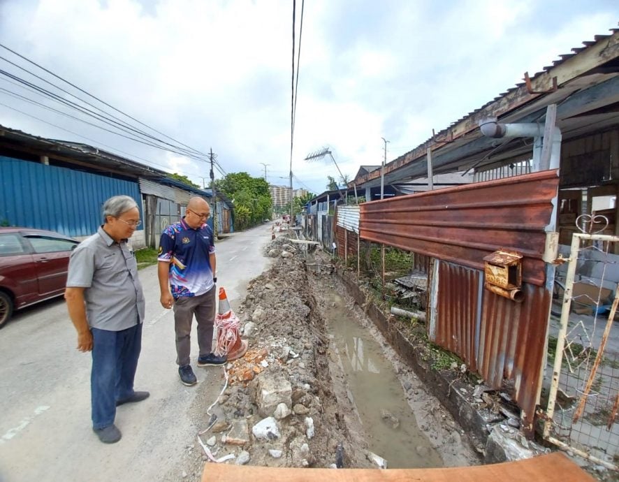 大都会/安邦新村12路及13路逾30年的老旧沟渠获提升