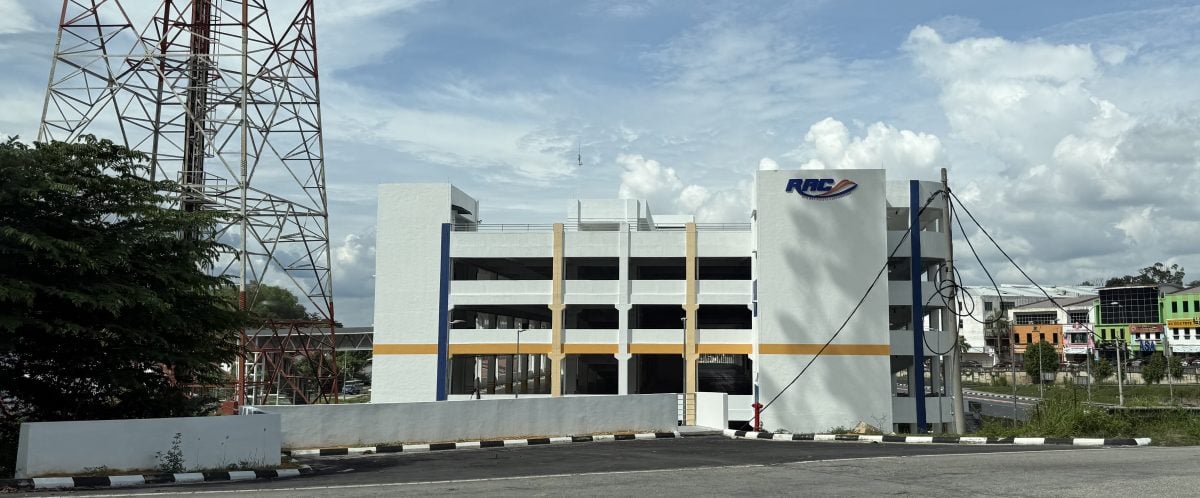 大都会封面:5400万5层楼高电动火车站停车场年内开放/15图