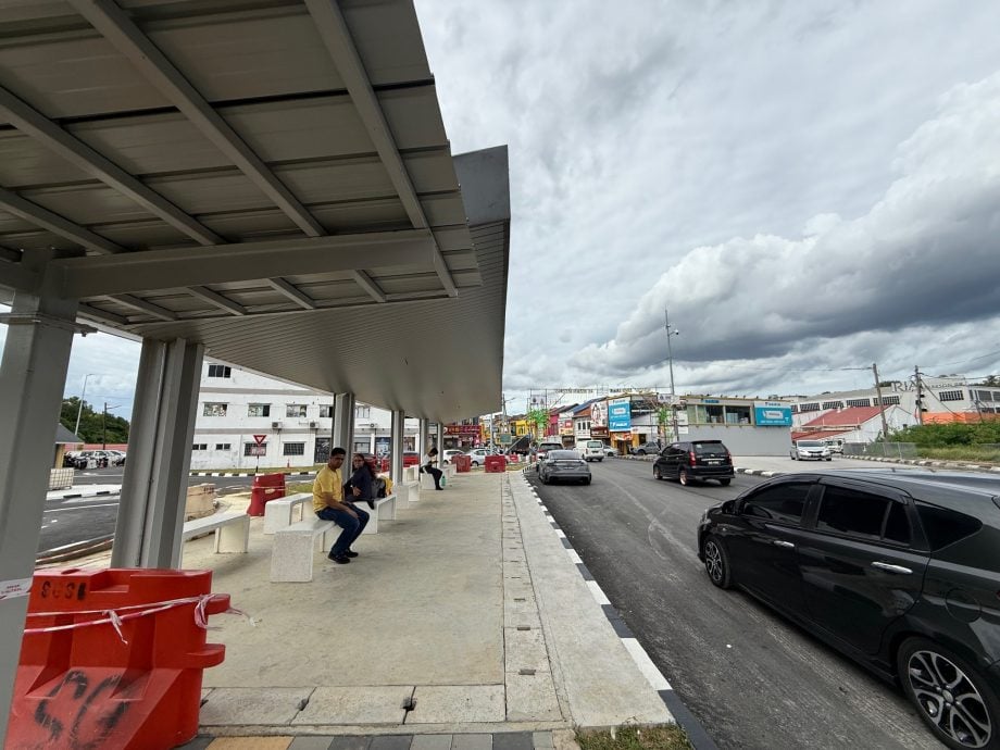 大都会封面:5400万5层楼高电动火车站停车场年内开放/15图