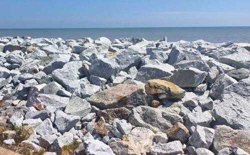 大都会封面主文/丹绒士拔海堤获790万拨款修复提升