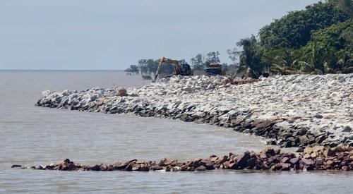 大都会封面主文/丹绒士拔海堤获790万拨款修复提升