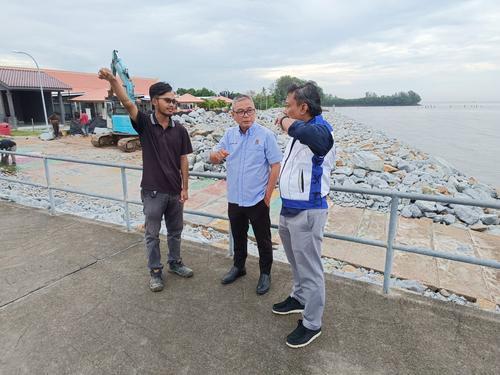 大都会封面主文/丹绒士拔海堤获790万拨款修复提升