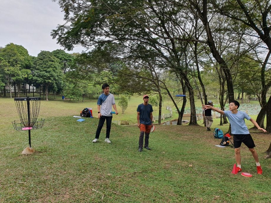 大都会/封面主文/阿拉白沙罗公园成飞盘运动热门场所/10图