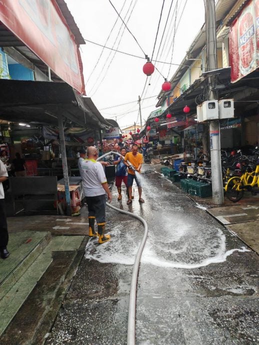 大都会封面/跟进雪州模范新村大赛