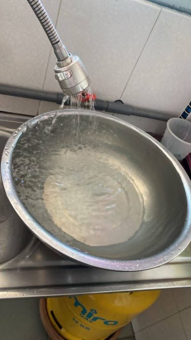 大都会/封面/连续数月水电不稳 双文丹商民沸腾/12图