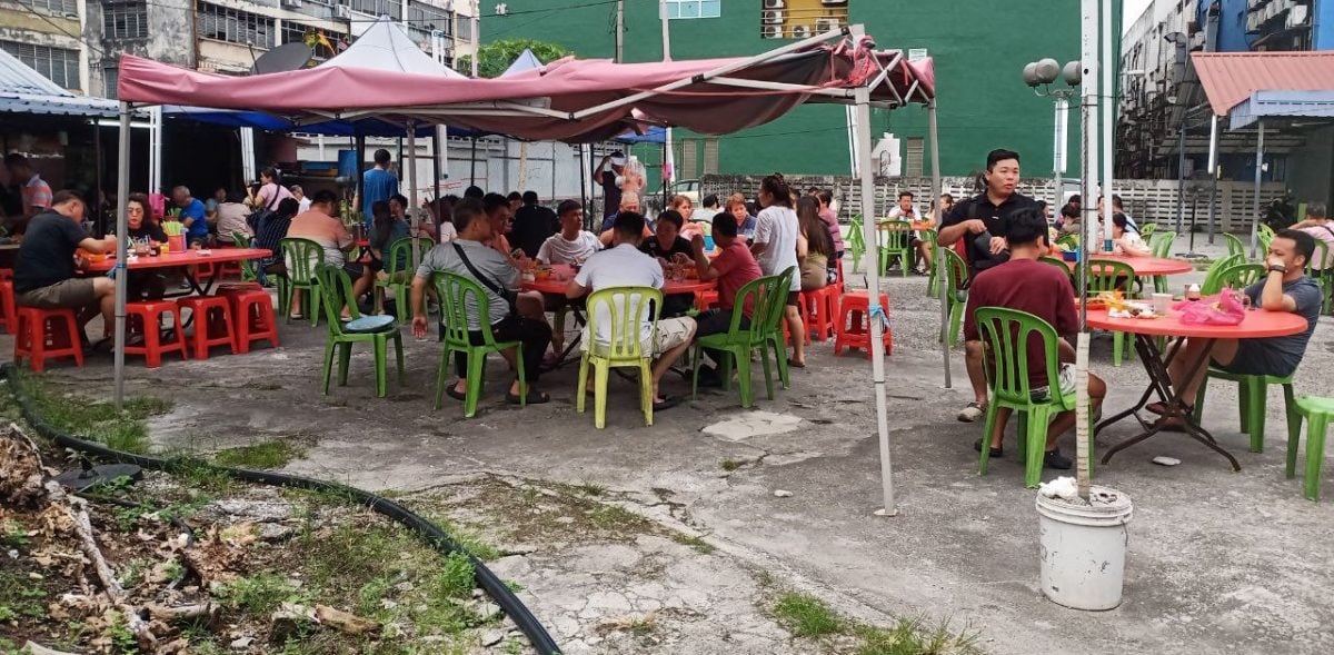 大都会封面/迪莫路小贩中心将拆重建