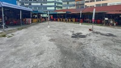 迪莫路小贩中心将原址重建    处规划阶段 小贩暂不受影响