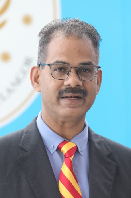 大都会/州议会-巴巴莱杜：州政府注2348万令吉拨款 2026年扶贫/1图